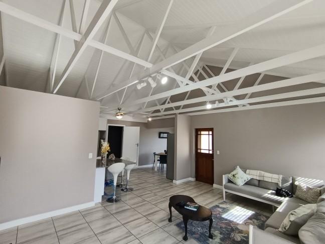 2 Bedroom Property for Sale in Seemeeu Park Western Cape